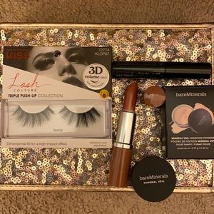 Mini Makeup Collection Kiss Clinique NIB